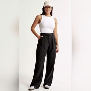 NWOT Abercrombie & Fish Black Wide-Leg Women's Pants.Size S